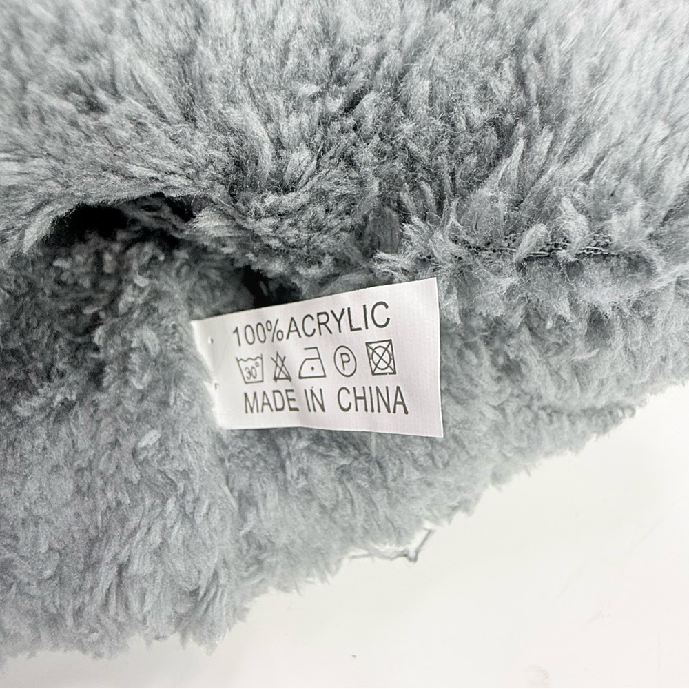 Gray Labubu Knit Pom-pom Beanie - Picture 8 of 10